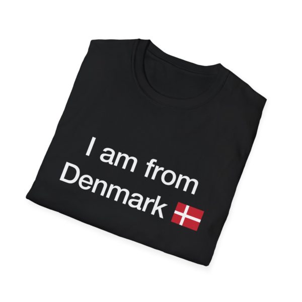 I Am From Denmark T-shirt – Dansk flag T-shirt til rejsende, turister og udlandsdanskere - Billede 3